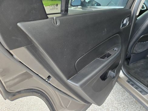 Used 2012 GMC Terrain SLE AWD/4WD image 32