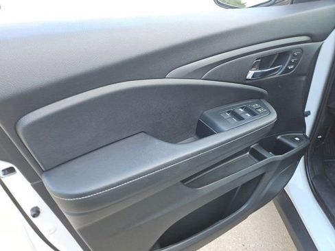 Used 2023 Honda Ridgeline RTL-E image 19