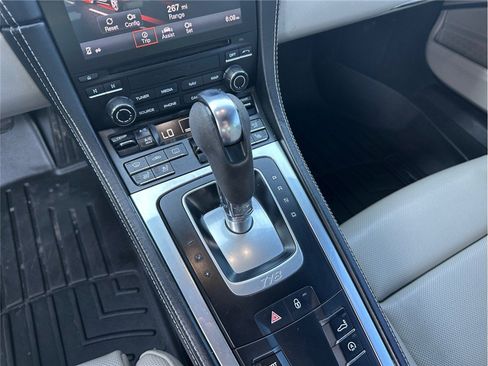Used 2017 Porsche 718 Cayman RWD image 34