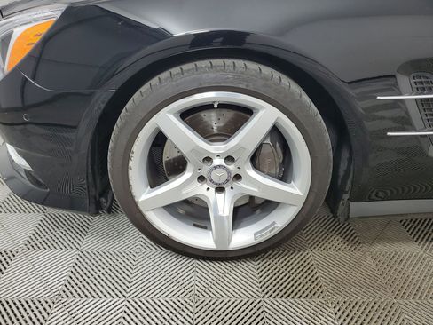 Used 2014 Mercedes-Benz SL 550 image 15