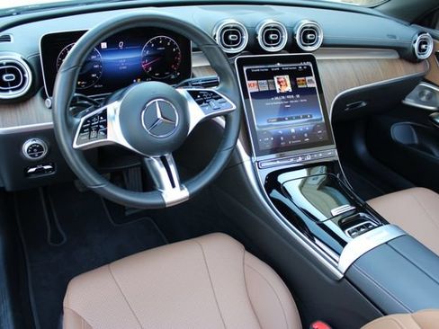 Used 2024 Mercedes-Benz CLE 300 4MATIC Cabriolet image 10