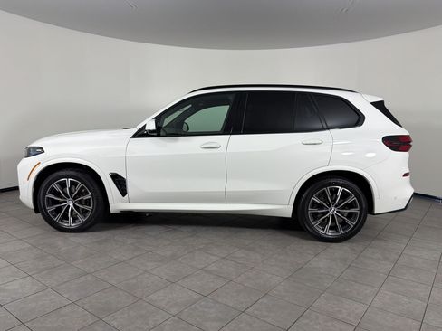 Used 2026 BMW X5 xDrive40i w/ Executive Package AWD/4WD image 2