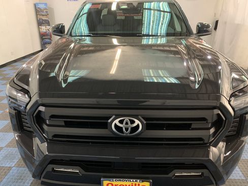 New 2026 Toyota Tacoma SR5 image 7