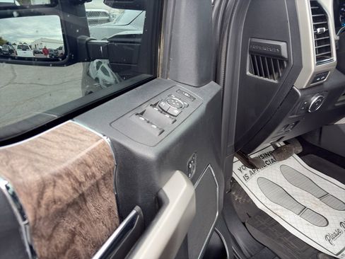 Used 2019 Ford F350 Lariat w/ Lariat Ultimate Package AWD/4WD image 12