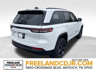 New 2025 Jeep Grand Cherokee Altitude w/ Trailer Tow Package AWD/4WD video 3