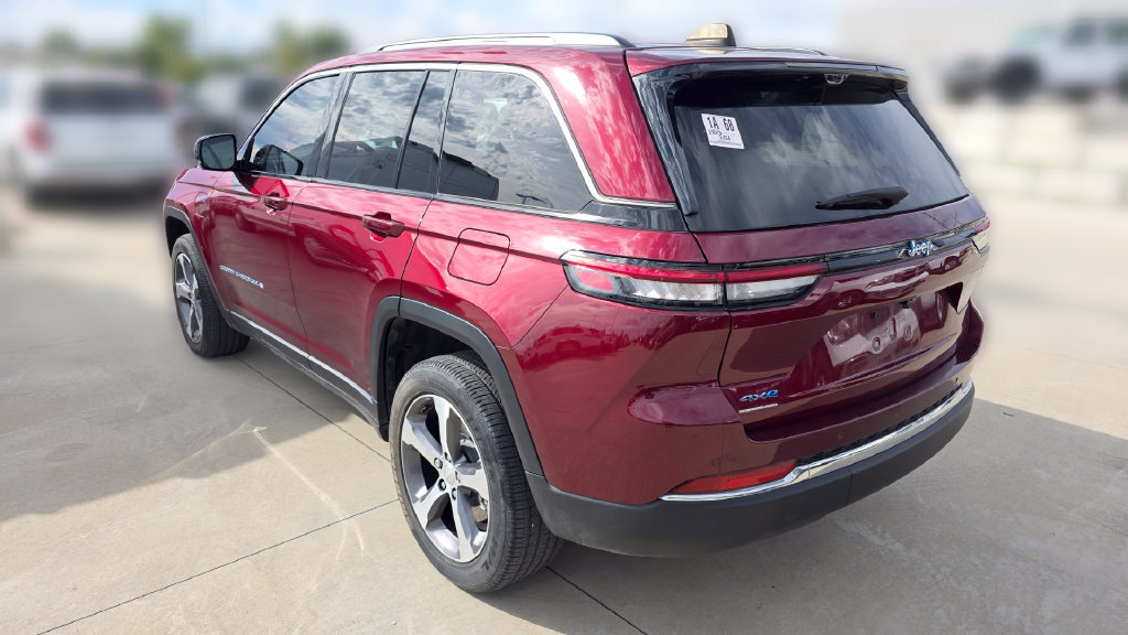 Used 2023 Jeep Grand Cherokee 4WD 4xe w/ Luxury Tech Group II image 3