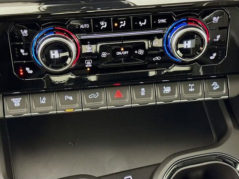 New 2026 GMC Sierra 2500 AT4X image 38