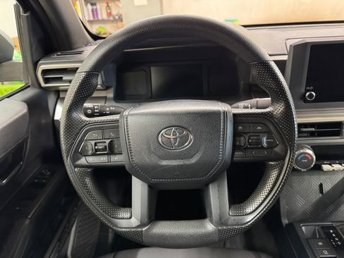 Used 2024 Toyota Tacoma SR5 AWD/4WD image 19