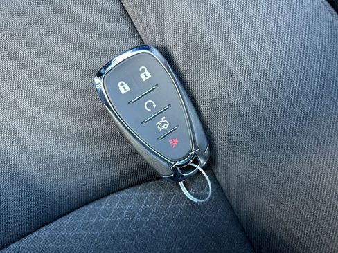 Used 2021 Chevrolet Malibu LS FWD image 32
