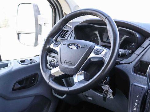 Used 2015 Ford Transit 250 130 Low Roof RWD image 16