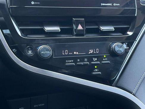 Used 2021 Toyota Camry XSE FWD image 18