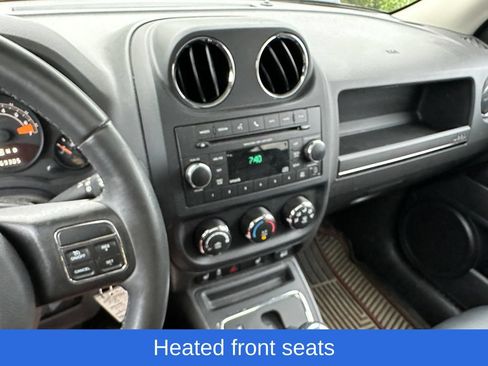 Used 2017 Jeep Patriot High Altitude AWD/4WD image 11