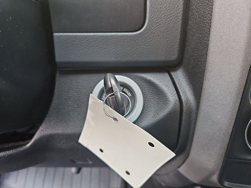 Used 2018 RAM 1500 Express image 19