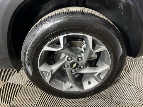 Certified 2025 Chevrolet Trax LT w/ Driver Confidence Package image 24