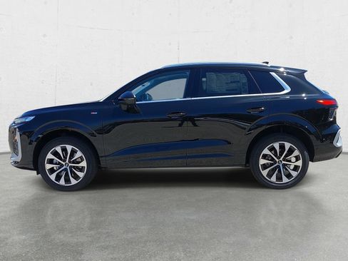 New 2026 Audi Q3 quattro 2.0T AWD/4WD image 8