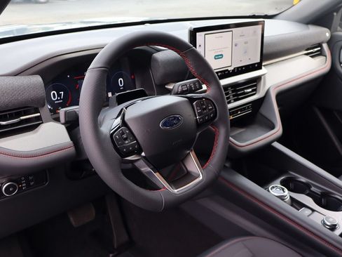 New 2026 Ford Explorer ST-Line w/ ST-Line Street Pack AWD/4WD image 15