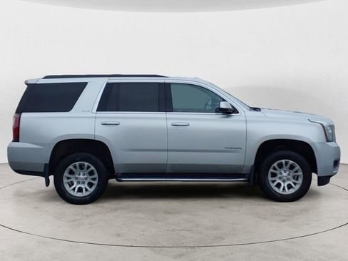 Used 2016 GMC Yukon SLE w/ Convenience Package AWD/4WD image 6
