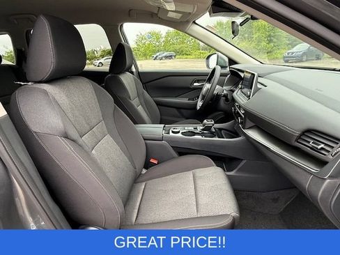 Used 2026 Nissan Rogue SV AWD/4WD image 16