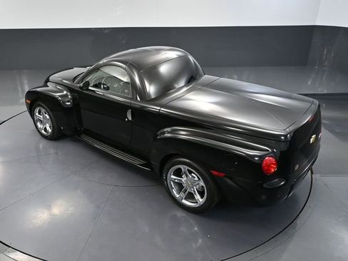 Used 2006 Chevrolet SSR w/ Preferred Equipment Group RWD image 42