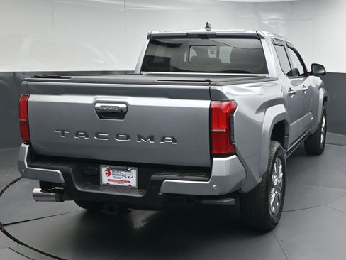Used 2024 Toyota Tacoma Limited image 8