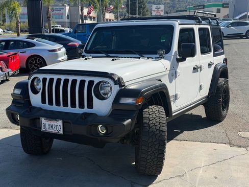 Used 2018 Jeep Wrangler Unlimited Sport AWD/4WD image 5