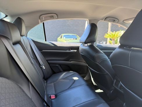 Used 2022 Toyota Camry XSE image 17