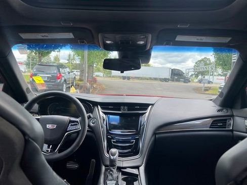 Used 2019 Cadillac CTS V w/ Luxury Package RWD image 20