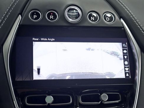 Used 2021 Aston Martin DBX AWD/4WD image 19