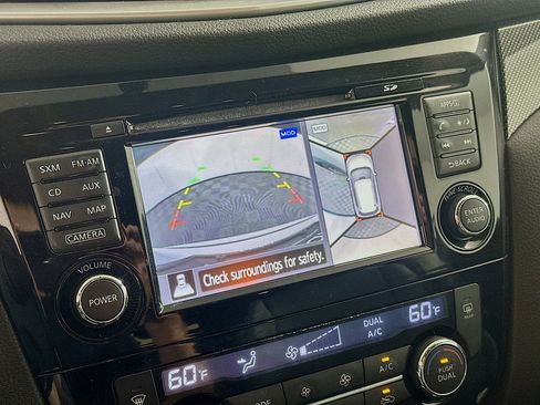 Used 2015 Nissan Rogue SL w/ SL Premium Package image 21