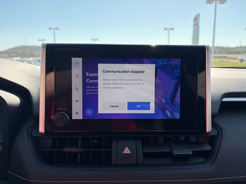 Certified 2025 Toyota RAV4 XLE AWD/4WD image 25