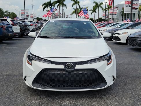 Used 2021 Toyota Corolla LE FWD image 4