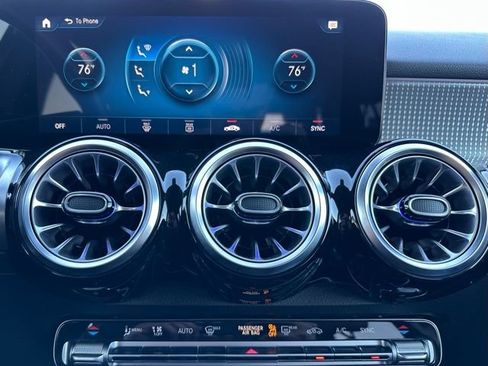 Certified 2022 Mercedes-Benz GLB 250 4MATIC image 23