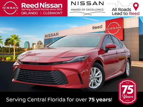 Used 2025 Toyota Camry LE w/ Convenience Package image 1