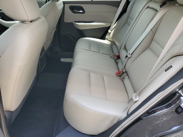 Used 2023 Nissan Rogue SL w/ SL Premium Package FWD image 32