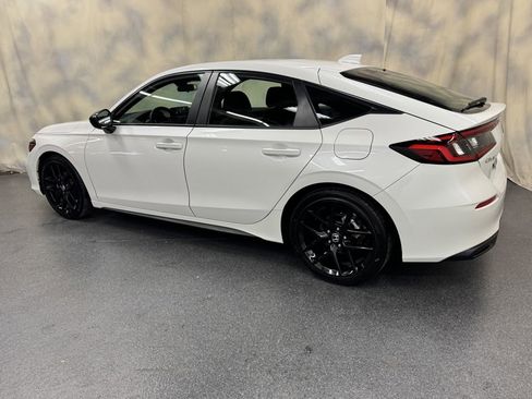 Used 2025 Honda Civic Sport image 4