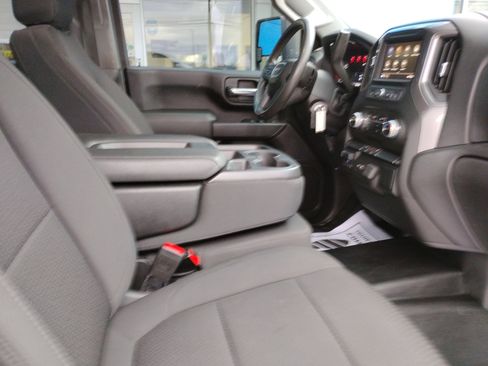 Used 2023 GMC Sierra 2500 Pro w/ Fleet Convenience Package image 12