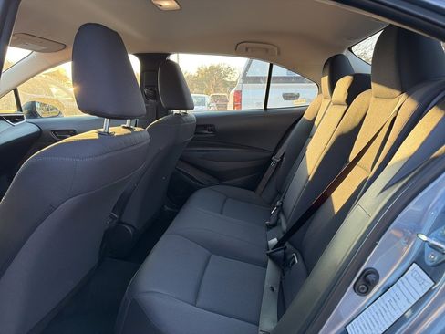 Used 2025 Toyota Corolla LE image 10