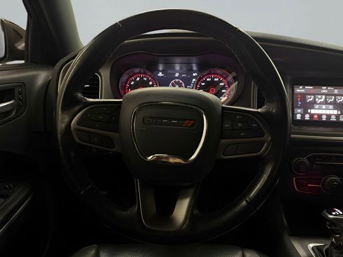Used 2022 Dodge Charger SXT w/ Leather Interior Group RWD image 17