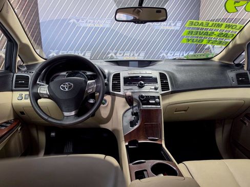 Used 2009 Toyota Venza FWD image 16