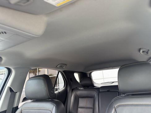 Used 2022 Chevrolet Equinox Premier image 30