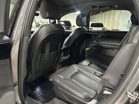 Used 2018 Audi Q7 3.0T Premium Plus w/ Premium Plus Package AWD/4WD image 18