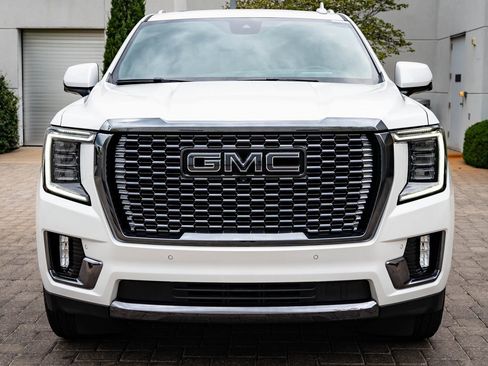 Used 2024 GMC Yukon Denali Ultimate image 2