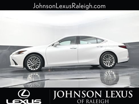 Used 2019 Lexus ES 350 Ultra Luxury w/ Accessory Package FWD image 22