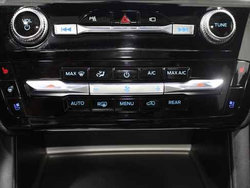Used 2022 Ford Explorer ST w/ Equipment Group 401A AWD/4WD image 17
