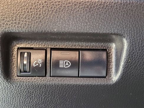 Used 2019 Toyota RAV4 XLE w/ All Weather Liner Package image 9