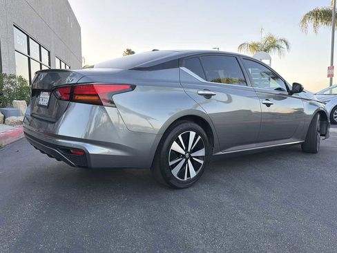 Used 2022 Nissan Altima 2.5 SV image 7