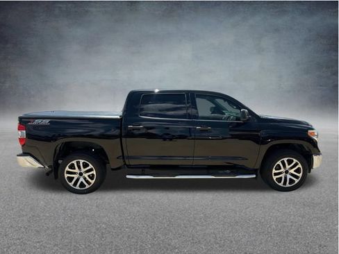 Used 2017 Toyota Tundra SR5 RWD image 11