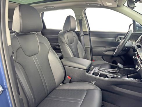 Used 2024 Kia Sorento S w/ Panoramic Sunroof Package image 33