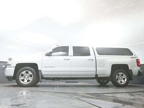 Used 2018 Chevrolet Silverado 1500 LT w/ All Star Edition image 30