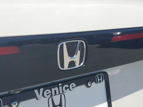 Certified 2023 Honda Accord LX image 7